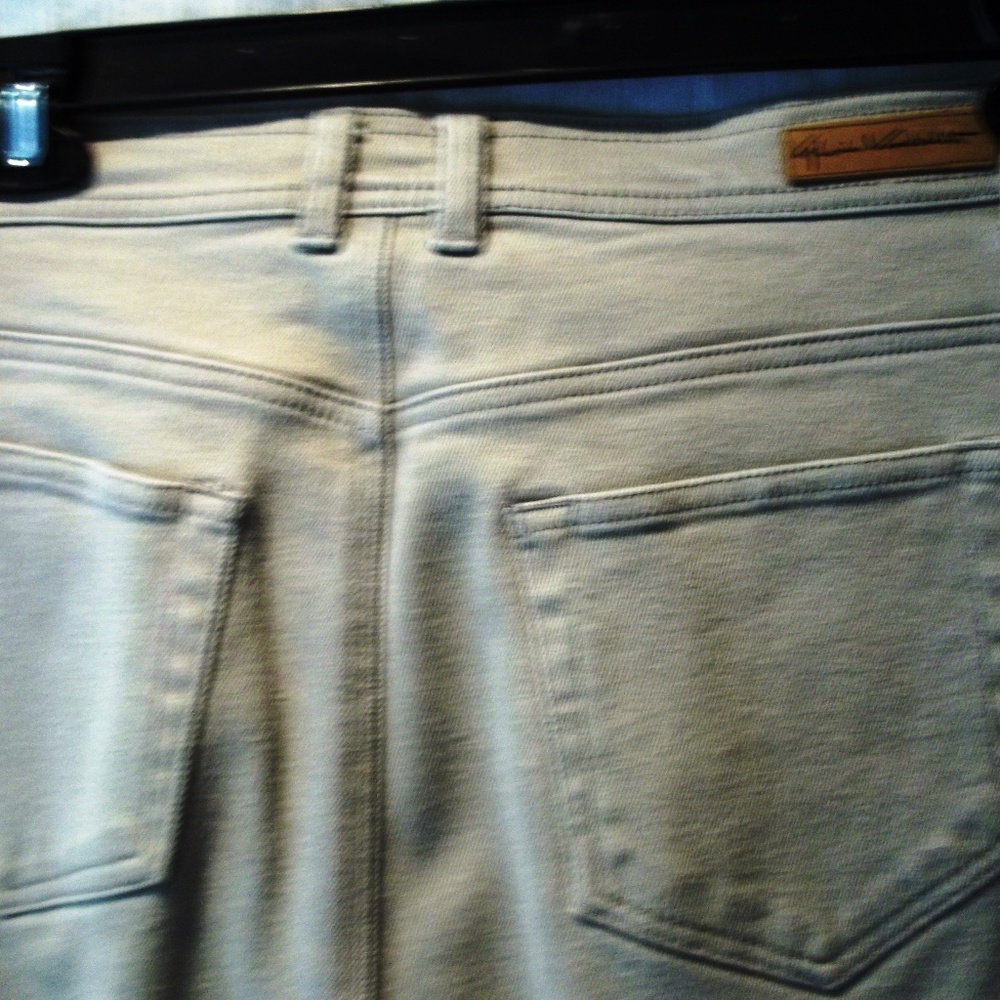 Gloria Vanderbilt stretch jeans, size 12M, tan